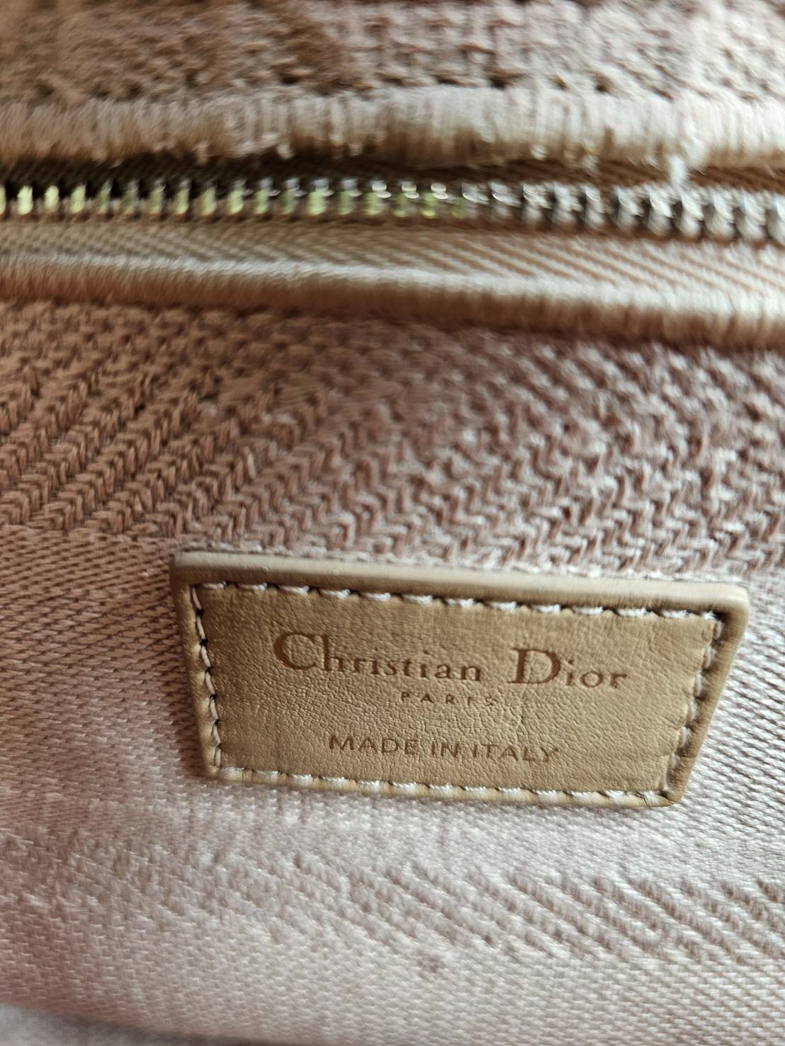 CHRISTIAN DIOR(クリスチャン ディオール)レディーディオール ピンク 2WAYハンドバック ゴールド金具 スト付き