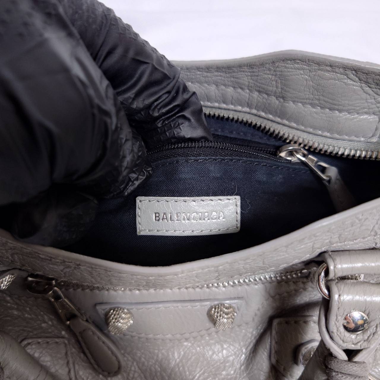 BALENCIAGA(バレンシアガ） ミニシティ クラシックシティバック ２wayバック  グレー スト付き