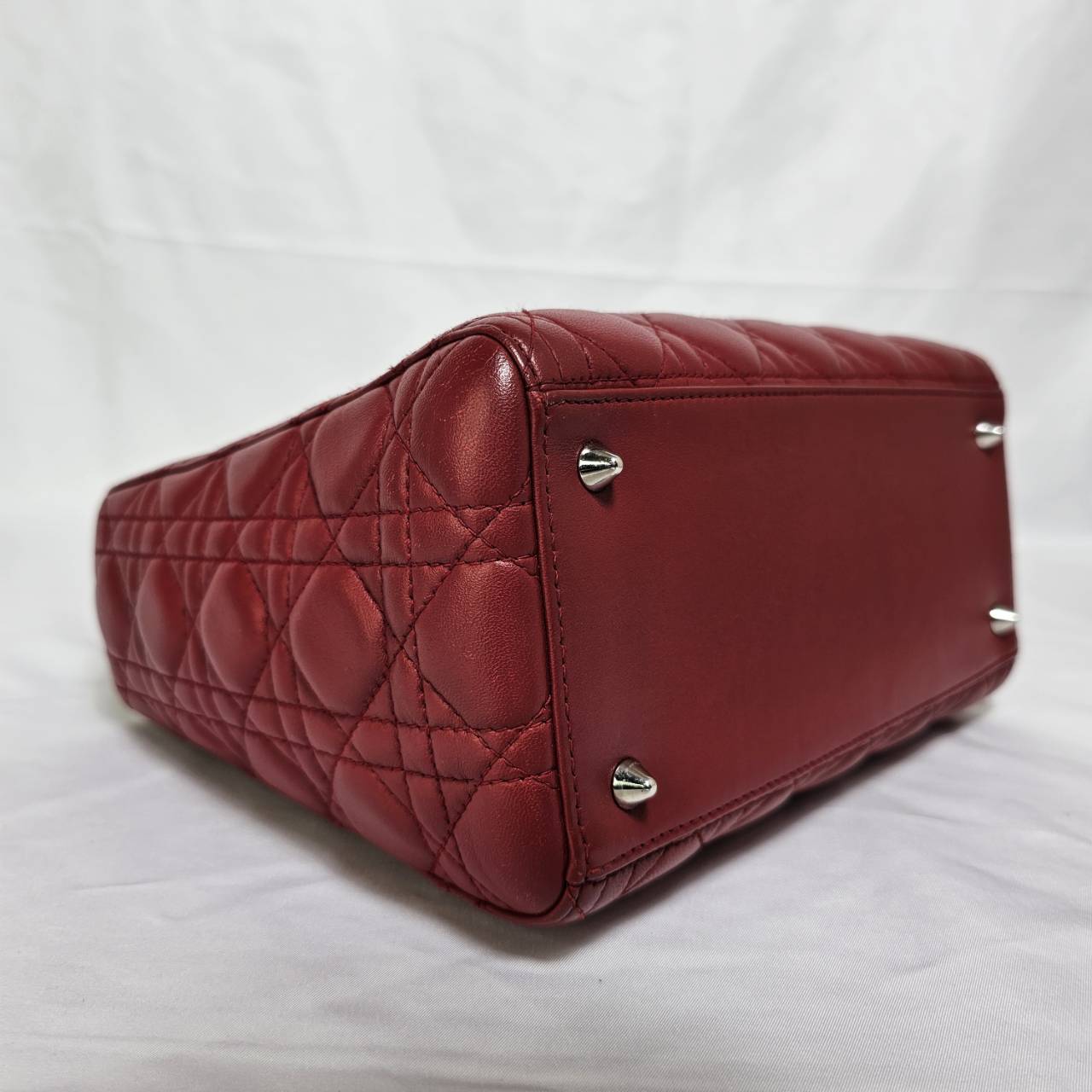 CHRISTIAN DIOR（クリスチャン ディオール）レディーディオール  ２WAYハンドバック ゴールド金具  レッド スト付き