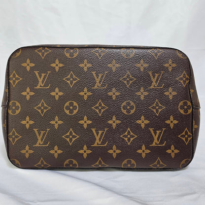 Louis Vuitton（ルイヴィトン）ネオノエ モノグラム ピンク ショルダーバック  スト付き