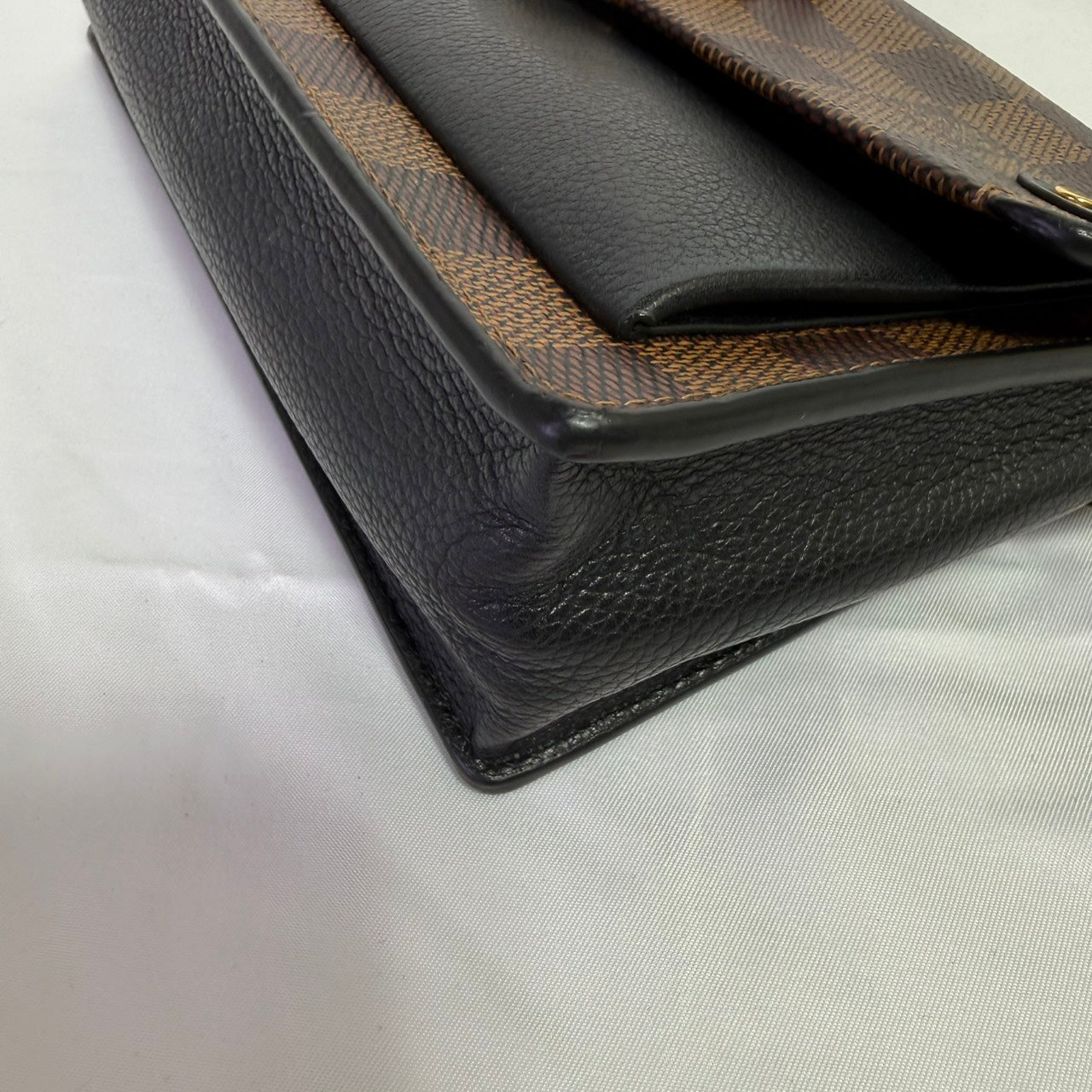 Louis Vuitton（ルイヴィトン） ダミエ キャンバス ポルトフォイユ ・ヴァヴァン チェーンウォレット