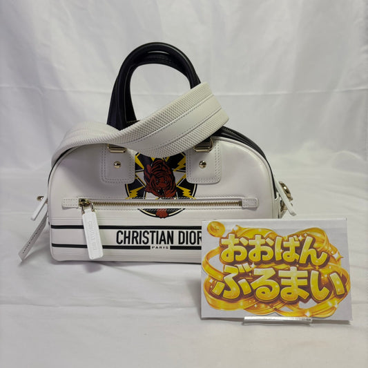 CHRISTIAN DIOR（クリスチャン ディオール）ヴァイブ ジップ ボウリングバック ホワイト×ブラック スムースバック