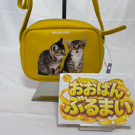 BALENCIAGA(バレンシアガ）イエロー エブリディ カメラバックXS ショルダーバック
